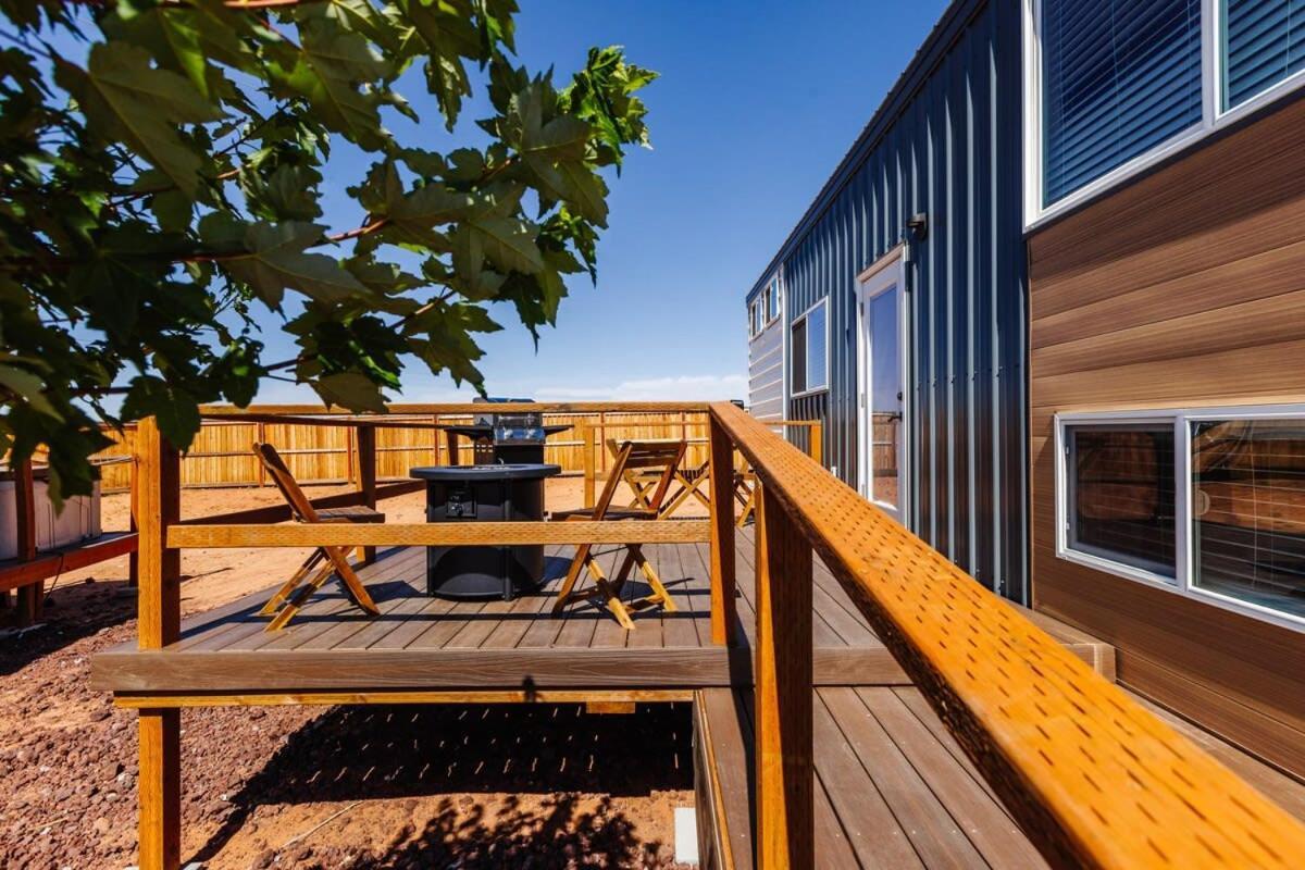 Modern Home With Private Hot Tub Apple Valley Exterior foto